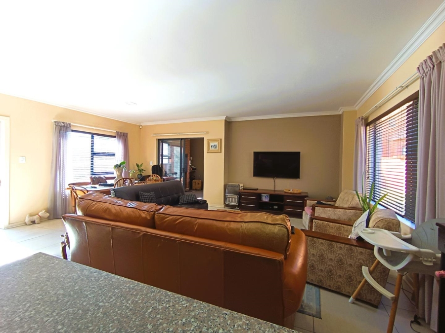 3 Bedroom Property for Sale in Wild Olive Estate Free State